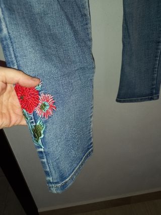 2×1 Chaleco otoño + Vaquero bordado