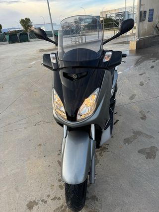 Yamaha xmax 250 se cambia