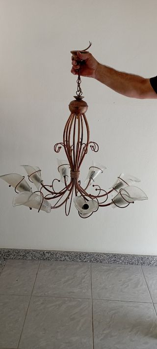 Lampadario in ferro battuto 8 luci nuovo