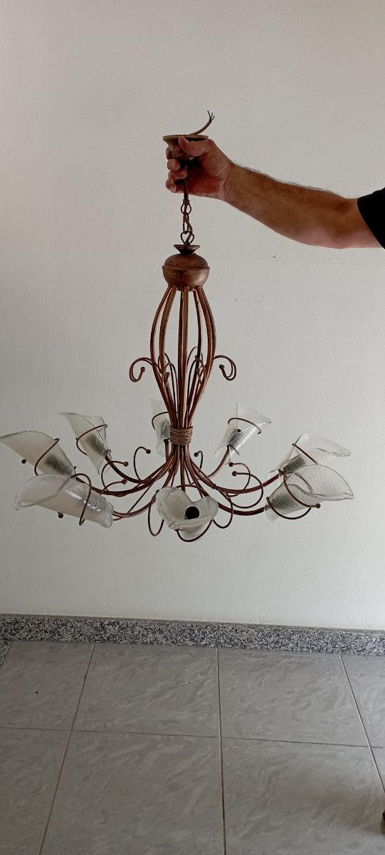 Lampadario in ferro battuto 8 luci nuovo