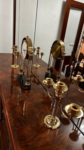 Reloj Romano y Candelabros