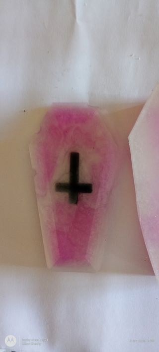 Joyero en forma de ataúd