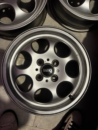 Llantas