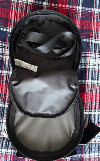 Neceser rígido de Zara