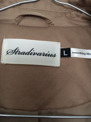 Gabardina marron talla L 
