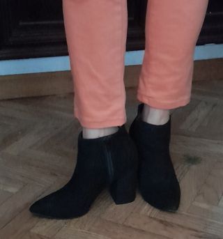 BOTINES Y ZAPATO CÓMODO Y ELEGANTE.