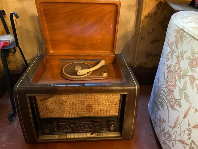 Radio lettore vinili retro vintage