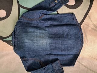 Set jeans, maglietta e camicia di jeans