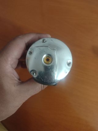 DOS CARRETES PESCA SALMON