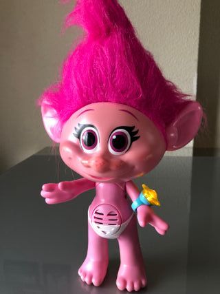 POPPY TROLL HASBRO PARLANCHIN CON LUCES