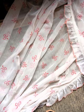 Cortinas romanticas cruzadas triples, en gasa