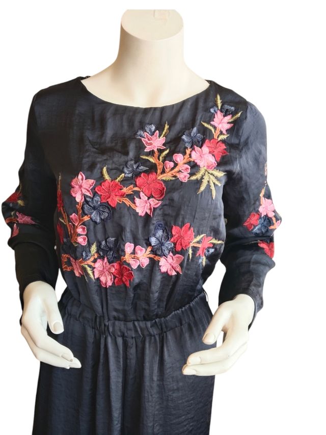 Mono Social Elegante.