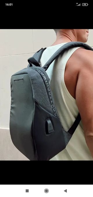 Adolfo Domínguez mochila para portátil