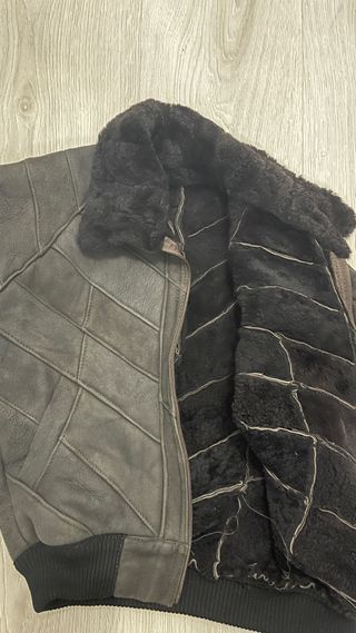Chaqueta de piel nińo 5-6 ańos