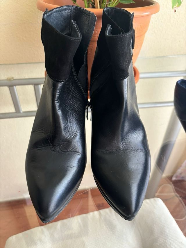 Botines cuero talla 39