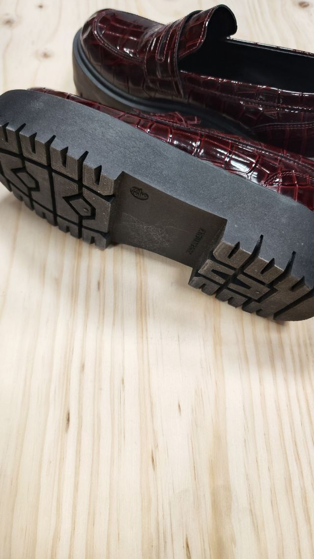 Zapatos charol burdeos topshop 