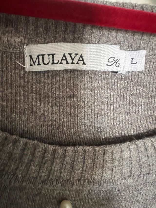 Jersey gris con perlitas