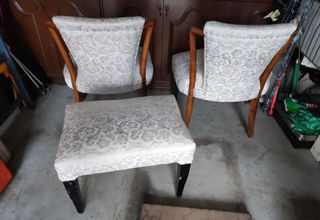 2 Poltrone e poggiapiedi salotto vintage