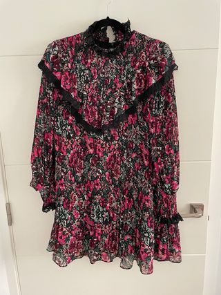 Vestido corto plisado