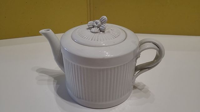 Teiera bianca Este numerata