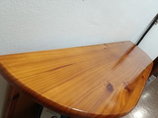 Aparador 2 puertas pino. Incluye espejo provenzal.