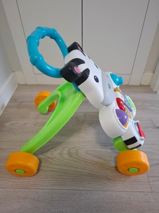 Cebra musical andador FISHER PRICE