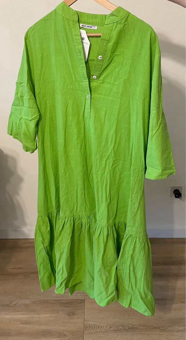 Vestido verde largo a estrenar