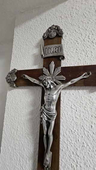 Crucifijo Jesucristo madera y plata