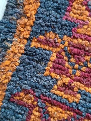 Preciosa alfombra antigua turcomana