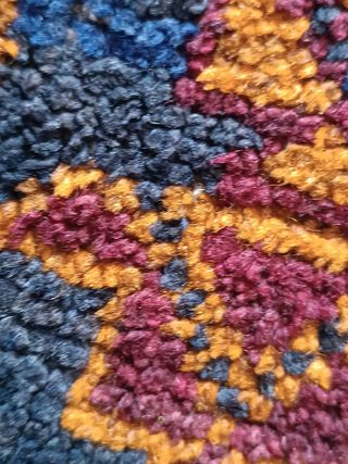 Preciosa alfombra antigua turcomana