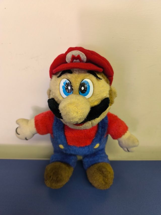 Super Mario Raro Vintage Peluche (Nintendo 80)