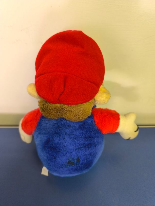 Super Mario Raro Vintage Peluche (Nintendo 80)