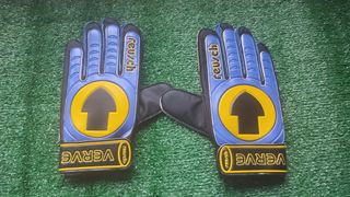 Guante de portero reusch