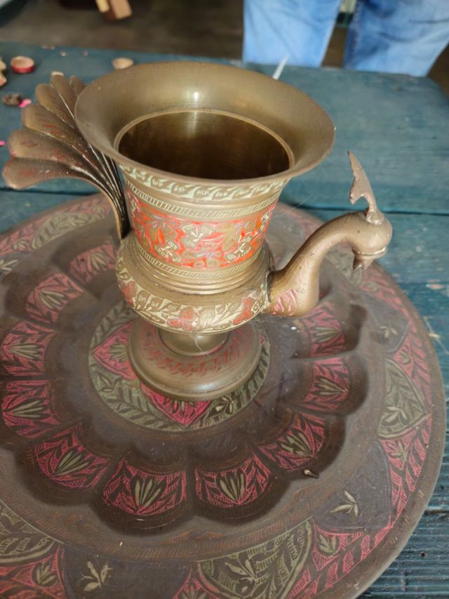 Piatto più teiera arabeggianti