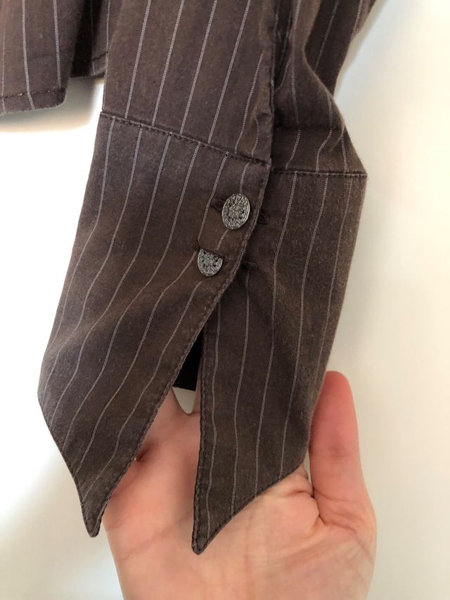 Abito gessato marrone camicia/gonna