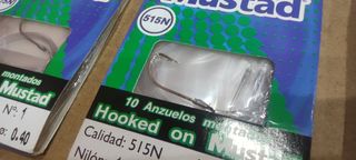 X10 SOBRES Nº1 ANZUELOS MUSTAD MONTADOS.