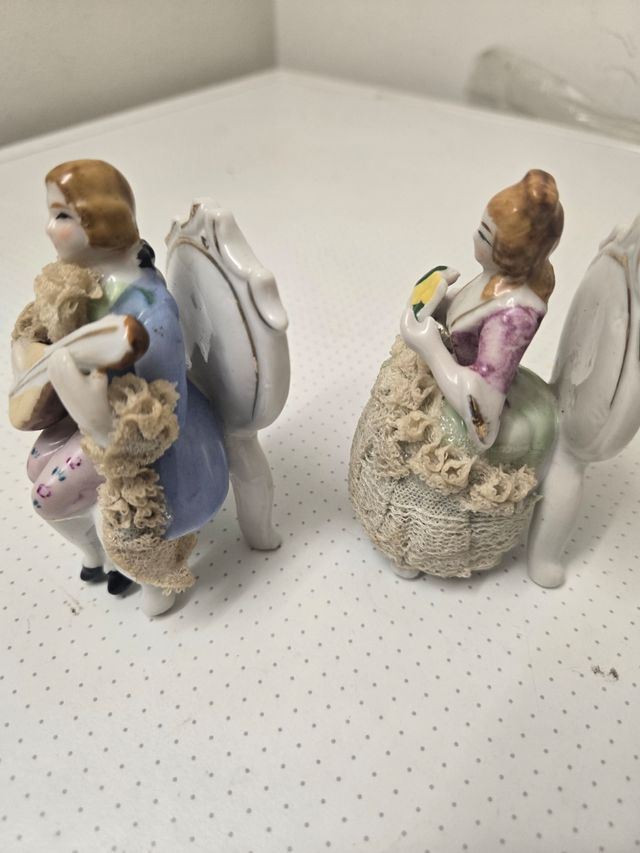 Pareja de porcelanas