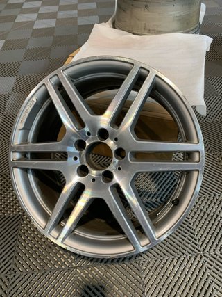 LLANTAS DE ALUMINIO AMG DE MERCEDES BENZ EN 18”