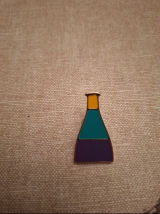 Pin frasco de perfume
