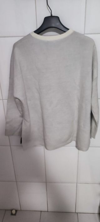Jersey con etiqueta de Carolina Herrera