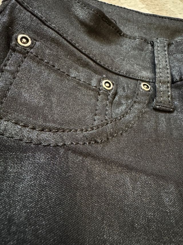 Pantalone skinny laminato nero