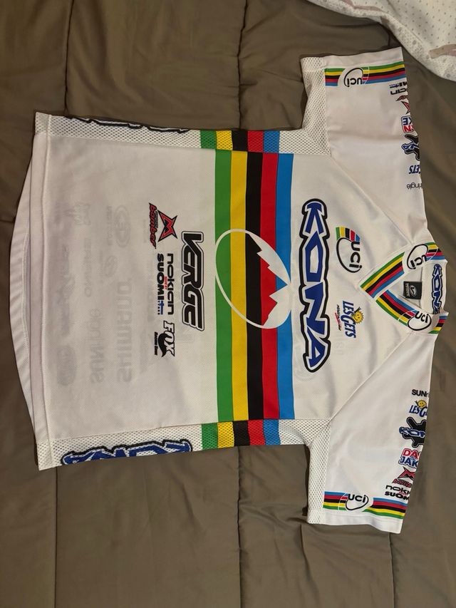 Maillot kona marca verge sport world cup uci