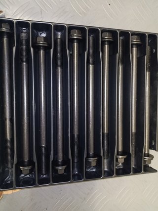 Tornillos de culata