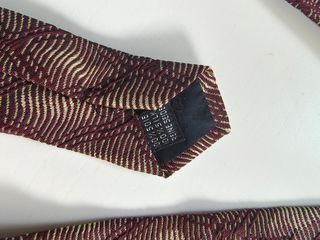 Cravatta bordeaux Guess