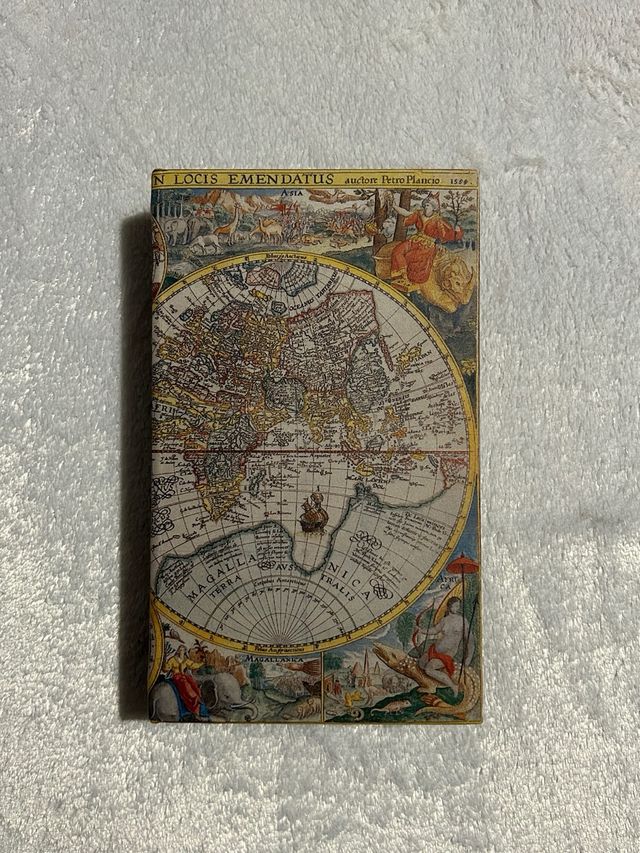 Libro antiguo falso decorativo