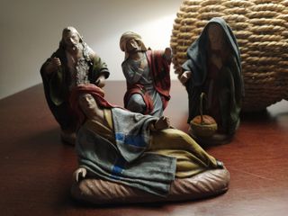 Lote de 4 figuras de belén barro entelado 