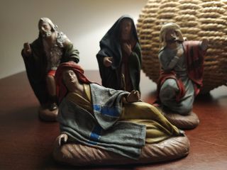 Lote de 4 figuras de belén barro entelado 