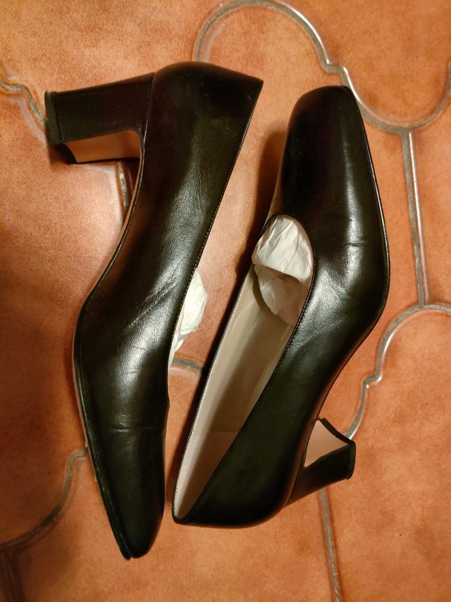 Décolleté donna pelle nera