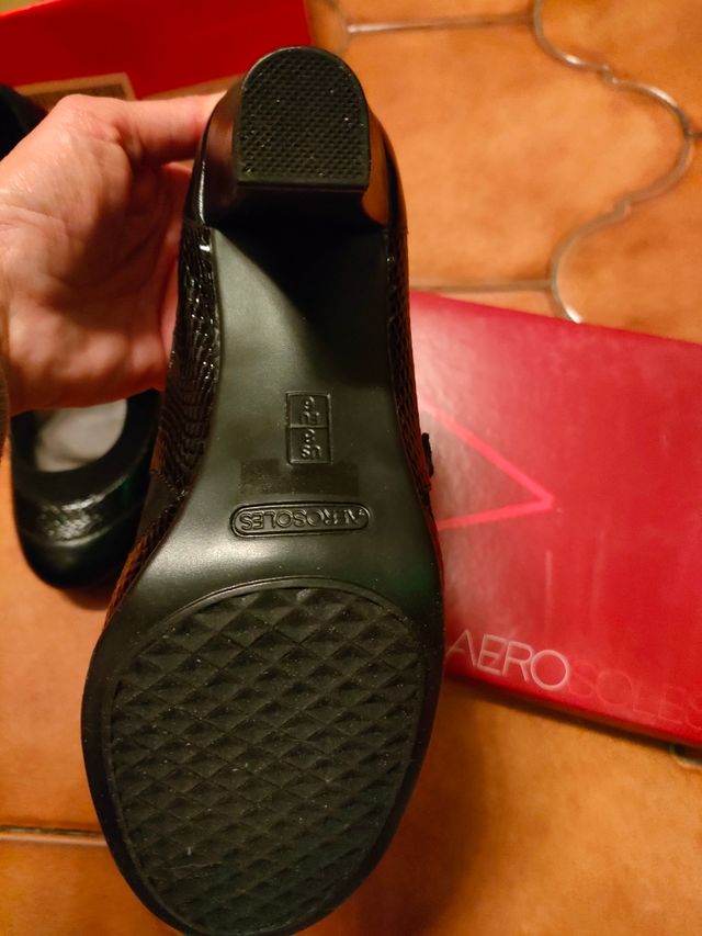 Aerosoles nere tacco 7 con cinturino