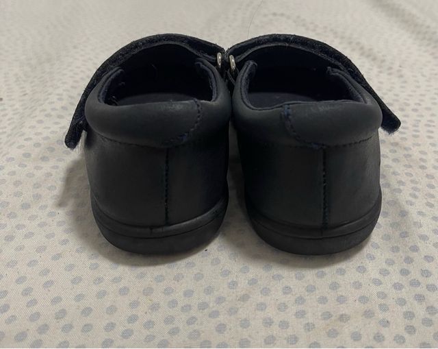 Zapato escolar niña